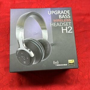 New unused UPGRADE BASS Wireless Headset H2, Hi-Fi Audio with colorful lighting.